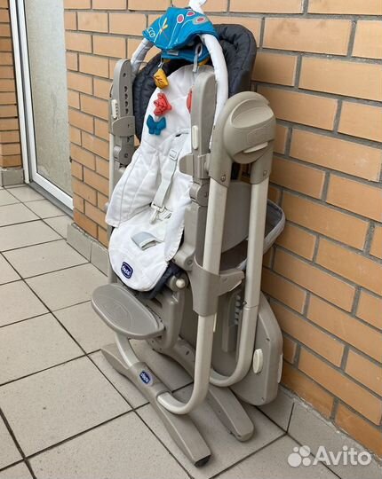 Стул для кормления Chicco Polly magic кресло