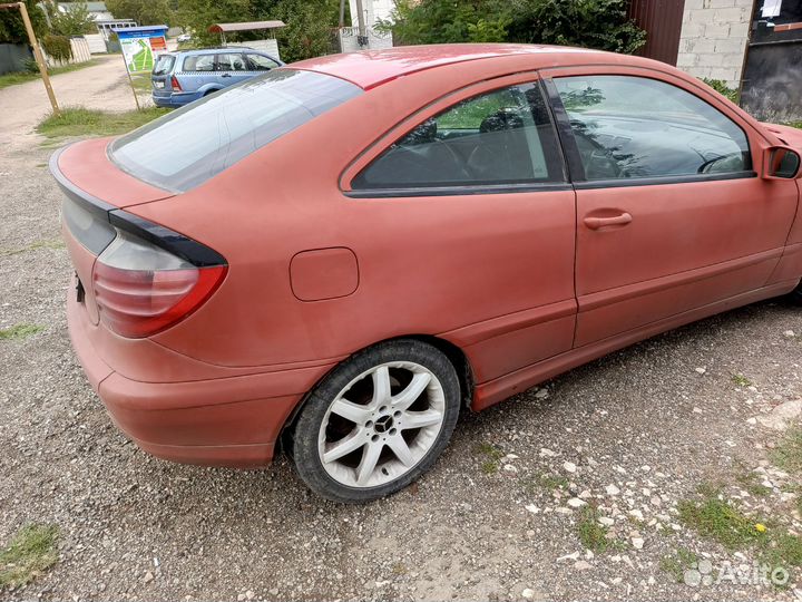 Mercedes-Benz C-класс 1.8 AT, 2002, битый, 300 000 км