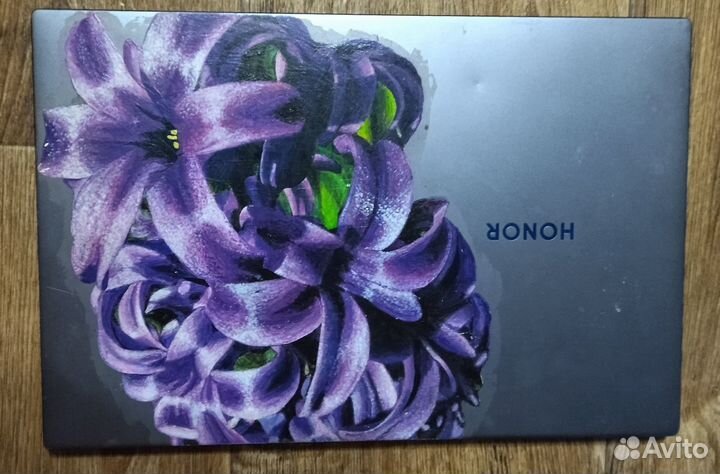 Роспись ручная на пластике и по металлу