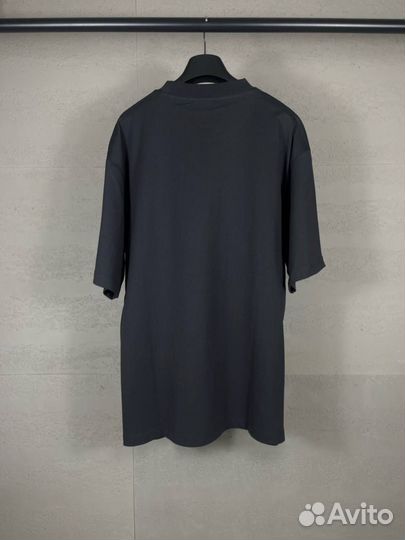 Футболка. Balenciaga новинка 2025