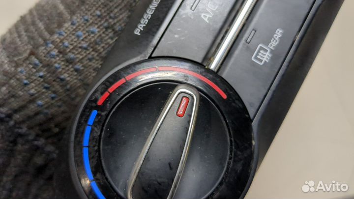 Переключатель отопителя киа Soul 2019