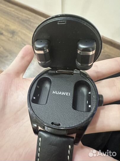 Huawei watch buds