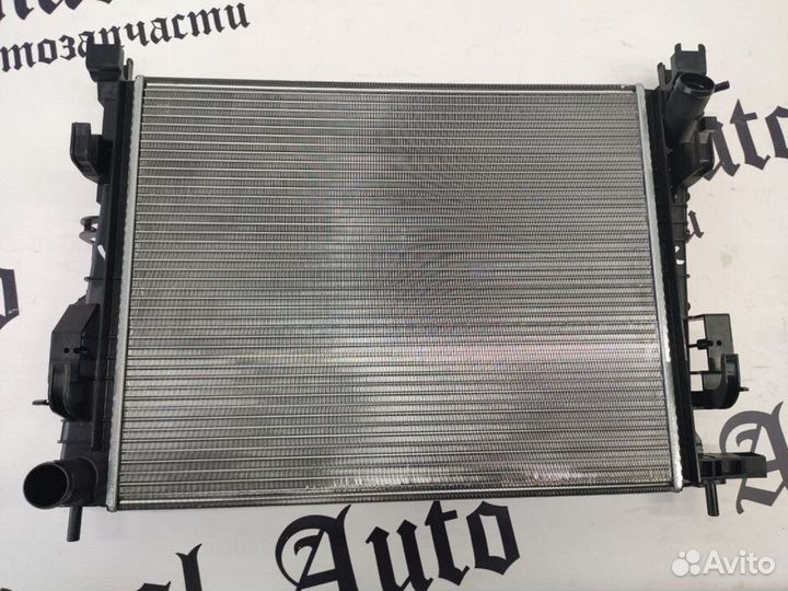 Радиатор охлаждения Веста Valeo