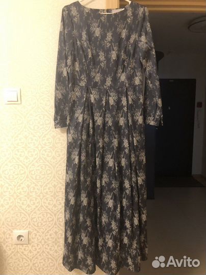 Платье акимбо