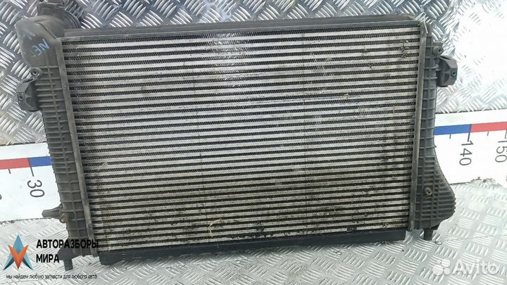 Радиатор интеркулера Skoda Superb 2 2009