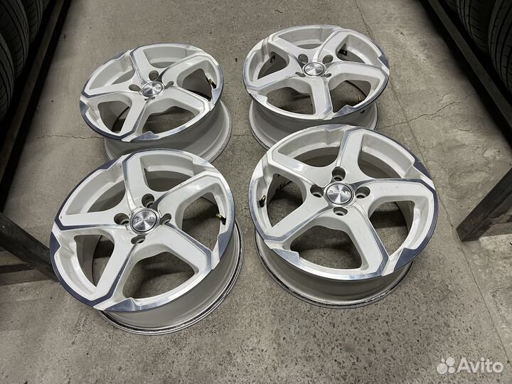 Стильные литые диски Solaris Kia Rio 4x100 R15