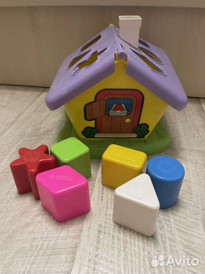 Игрушка Домик развивающий