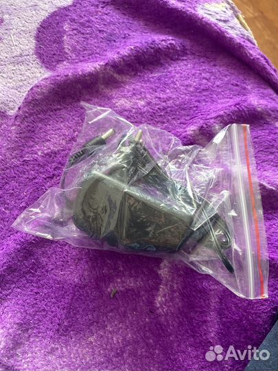 Антенна телевизионная с устлителем