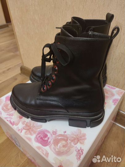 Ботинки кожаные отличные