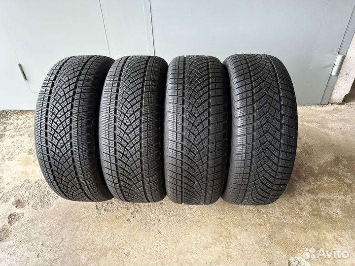 Goodyear UltraGrip Performance SUV Gen-1 255/55 R19