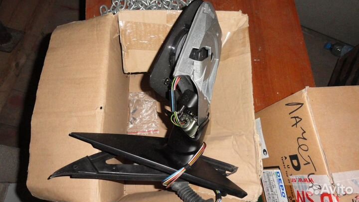 Наружное зеркало с обогревом левое Bmw E39