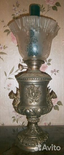Керосиновая старинная антикварная лампа 