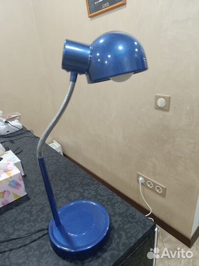 Лампа настольная