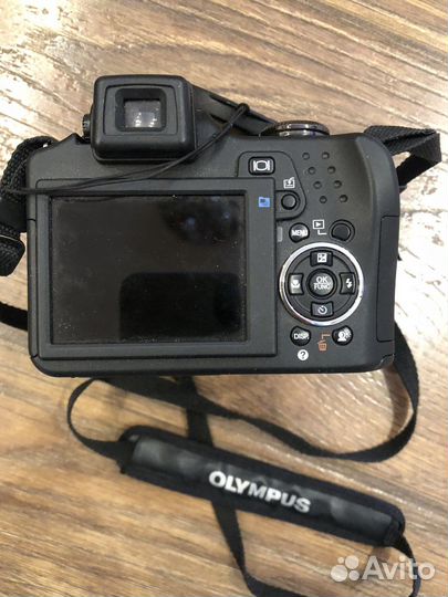 Компактный фотоаппарат olympus