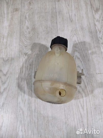 Renault Sandero 1 бачок расширительный