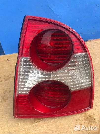 Фонарь задний правый Vw Passat B5+ седан