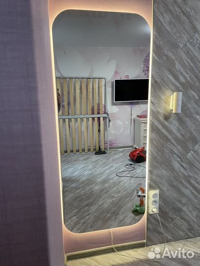 Зеркало с подсветкой