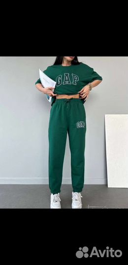 Спортивный костюм женский 42 44 новый