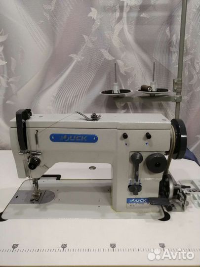 Промышленная швейная машина juck