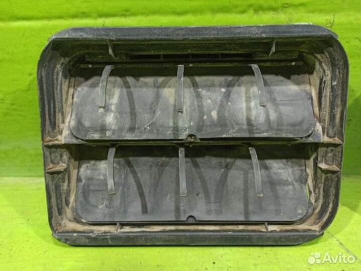 Клапан вентиляции салона Renault Logan седан