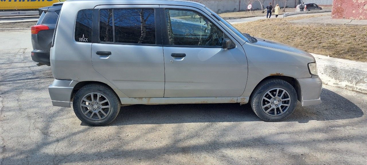 Nissan Cube: фото владельца