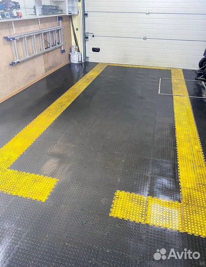 Пвх плитка для гаража