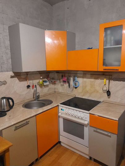 Комната 16 м² в 3-к., 15/15 эт.