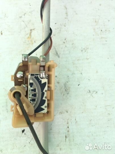 Датчик уровня топлива Subaru Impreza