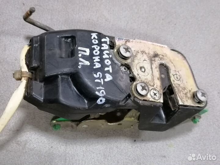 Замок передней лев.двери Toyota Corona ST190 1994