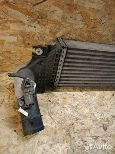 Интеркулер передний Ford Explorer U502 T20hdtx