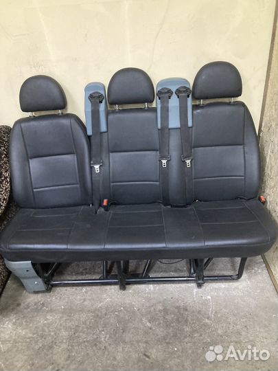 Продам сиденья ford transit