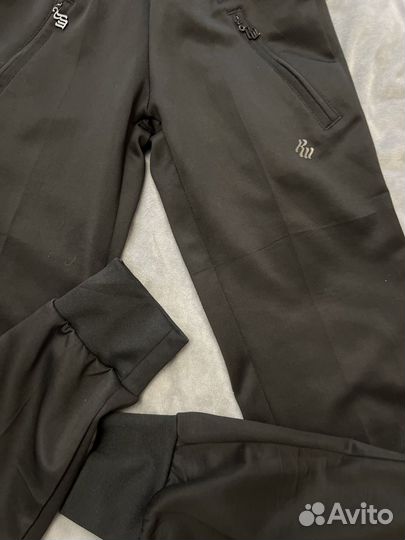 Костюм спортивный на девочку 9-10 лет