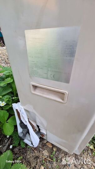 Hitachi инверторный 40 м.кв