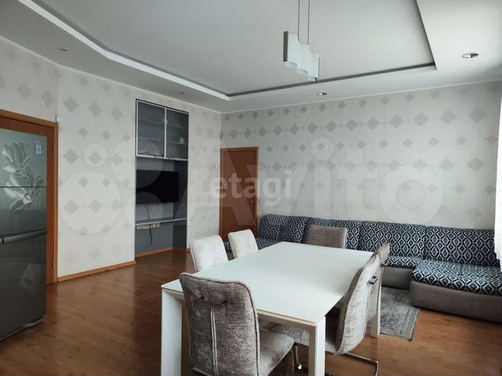 4-к. квартира, 130 м², 2/6 эт.