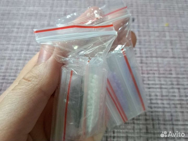 Бисер и кольцо из бисера