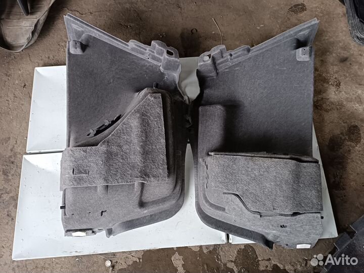 Обшивка багажника Skoda Rapid