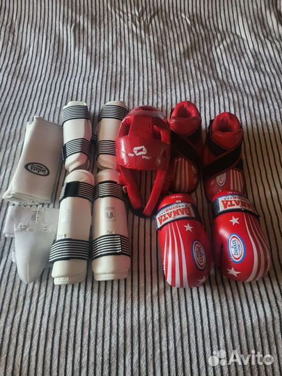 Комплект защиты для тхэквондо