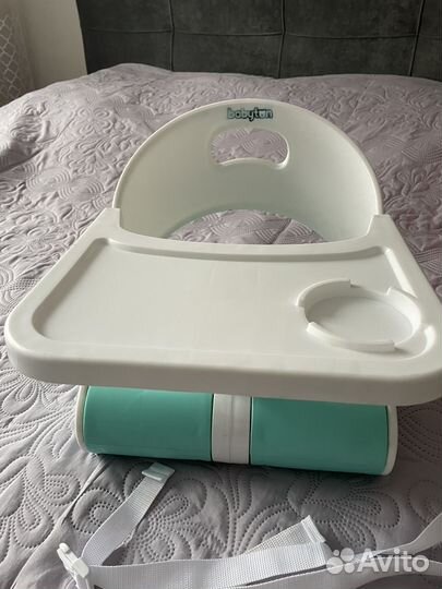 Стульчик бустер для кормления babyton