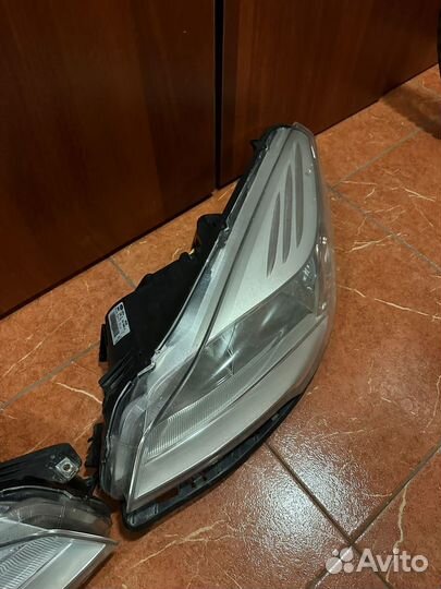 Фара Ford kuga 2