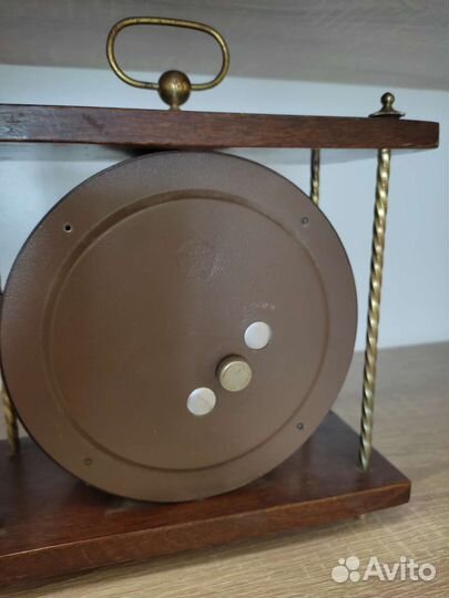 Часы СССР винтажные настенные и настольные