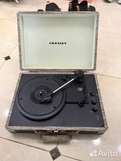 Проигрыватель Crosley cruiser plus