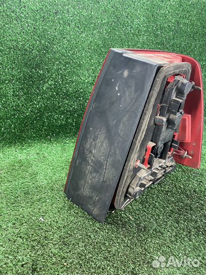 Задний фонарь левый Volkswagen Bora