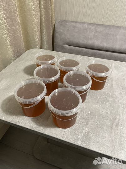 Свежий мед 2023 года