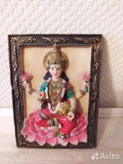 Лакшми. С дефектом