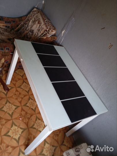 Кухонный стол стеклянный раздвижной