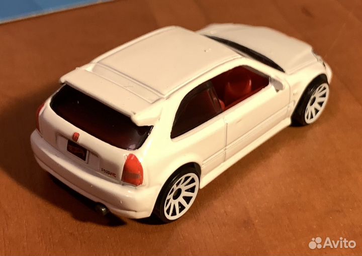 Hot wheels main 99 Honda Civic Type R (EK9)