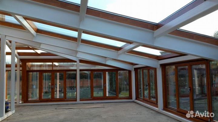 Безрамное остекление веранд беседок и террас