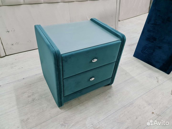 Тумба прикроватная
