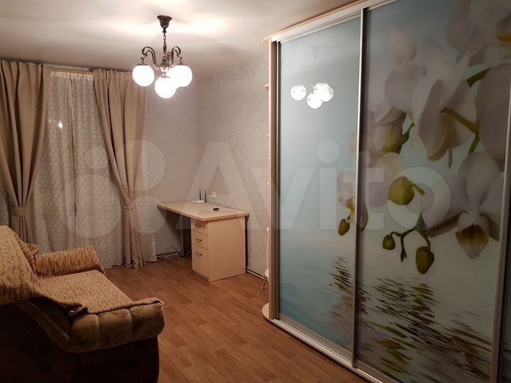 3-к. квартира, 85 м², 2/5 эт.