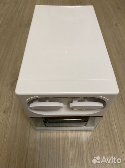 Контейнер для изготовления льда в холодильник